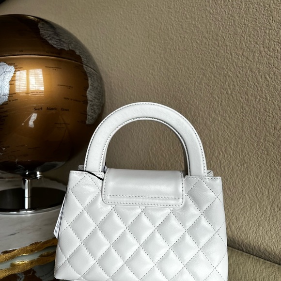 Chanel Kelly nano Large Ghw - Picture 2 of 4